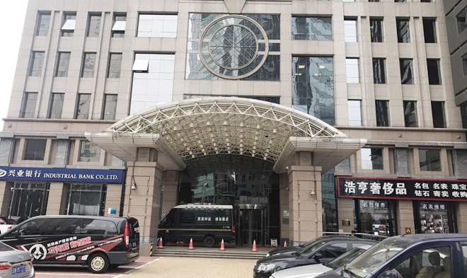 大厦正门